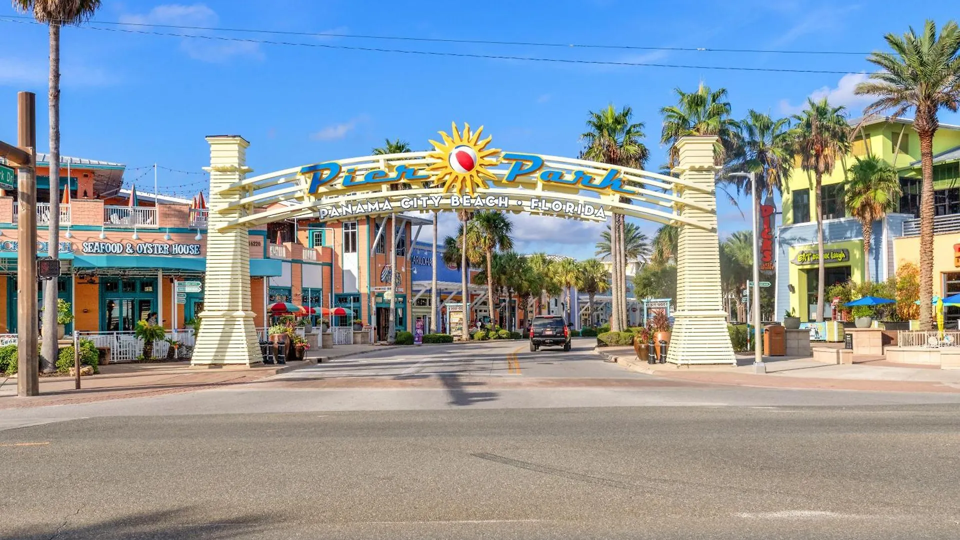 Luxury Gulf Front Property! Directly On The Beach! Sleeps 15! Panama City Beach