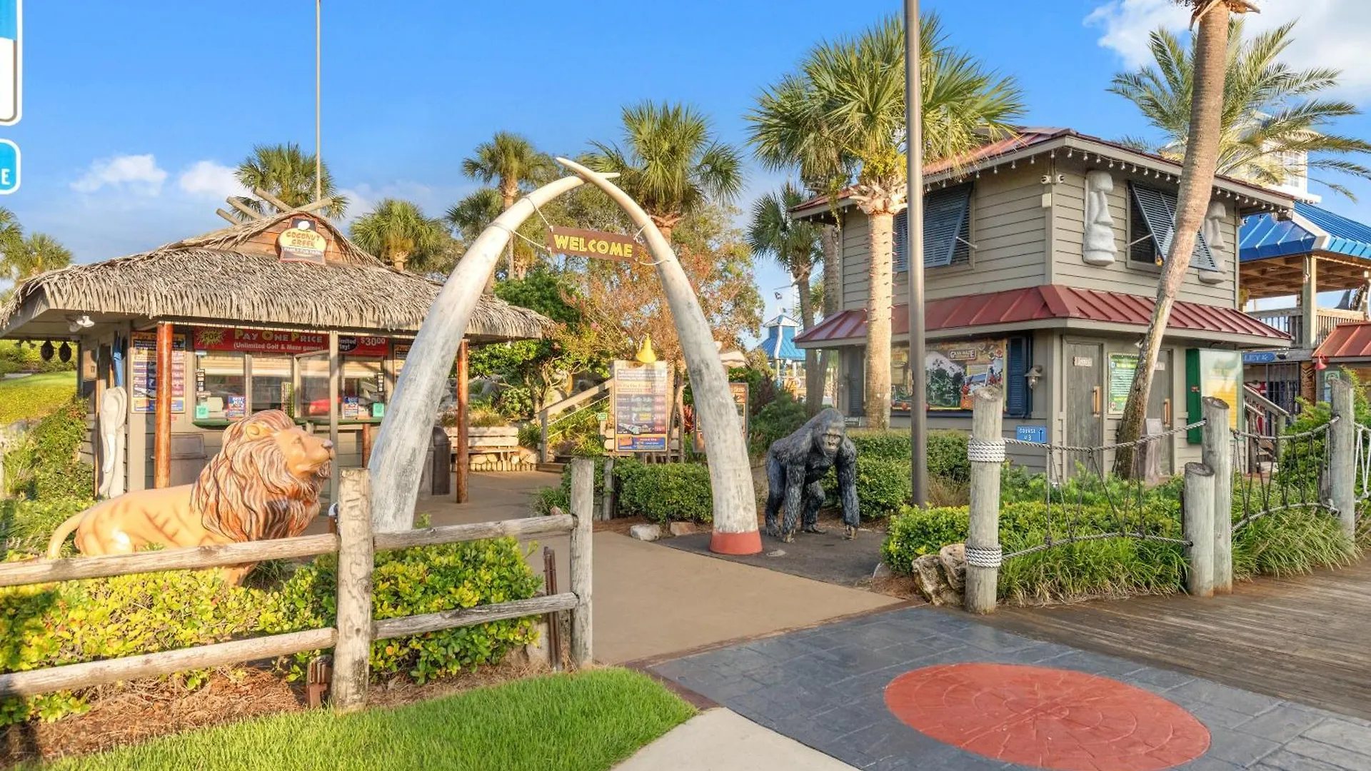 Luxury Gulf Front Property! Directly On The Beach! Sleeps 15! Panama City Beach