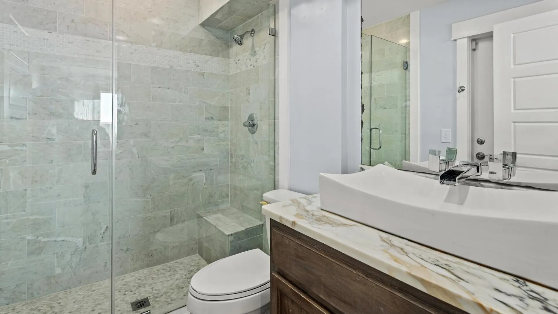 Holiday home Luxury Gulf Front Property! Directly On The Beach! Sleeps 15! Panama City Beach United States