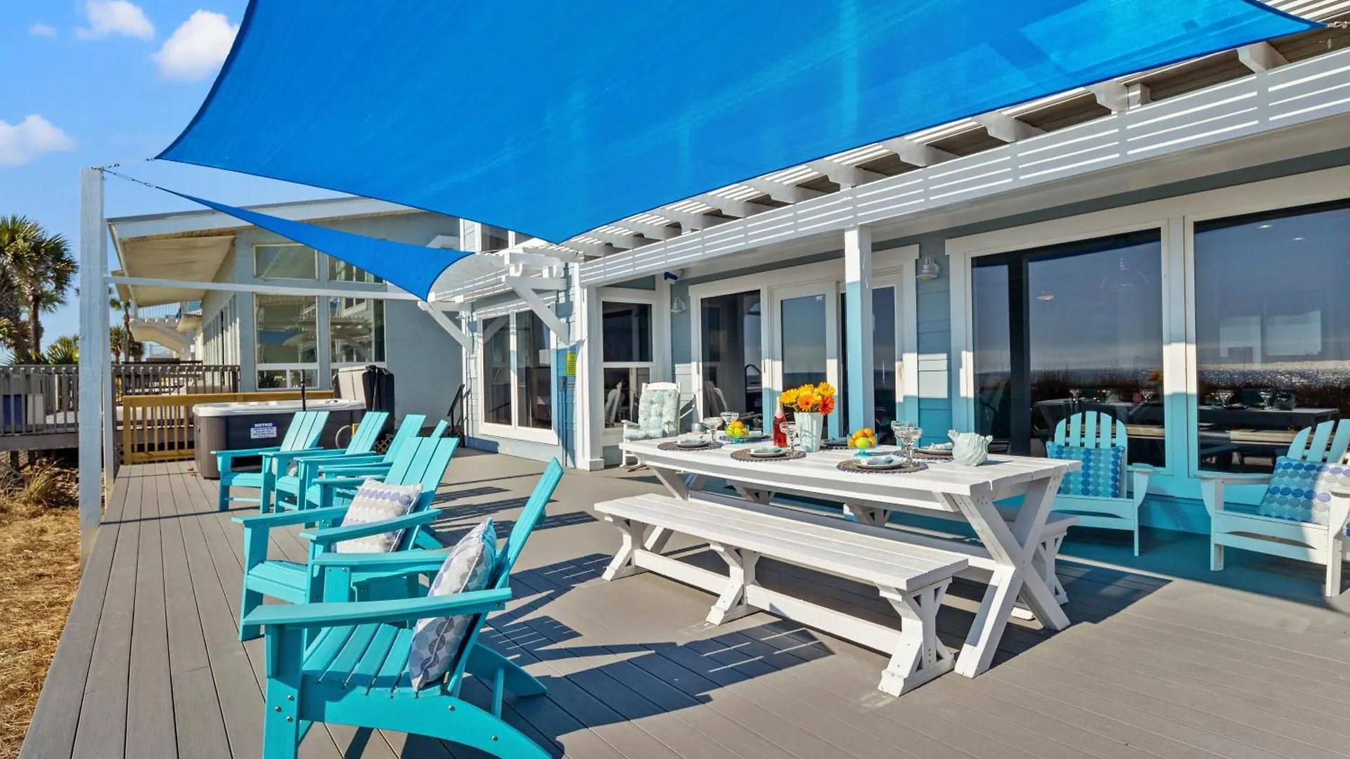 Luxury Gulf Front Property! Directly On The Beach! Sleeps 15! Panama City Beach United States