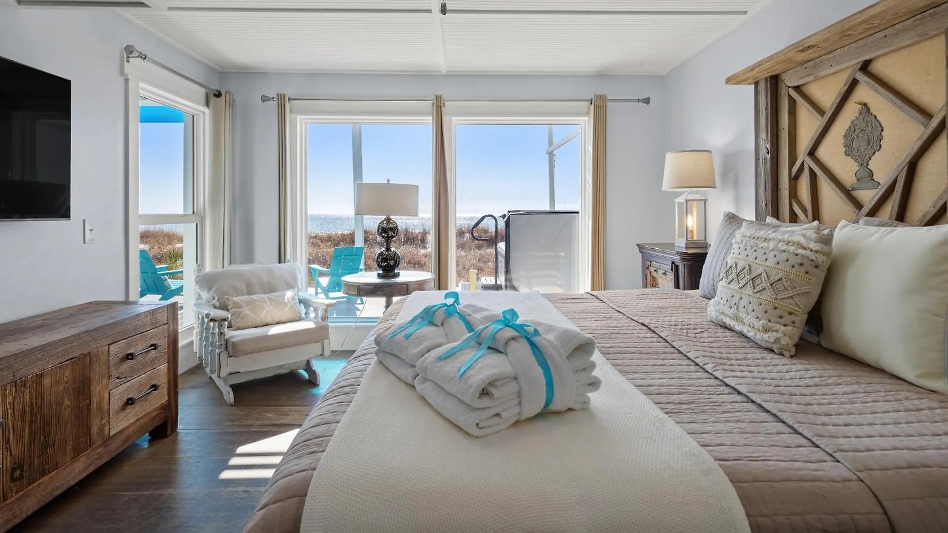 Holiday home Luxury Gulf Front Property! Directly On The Beach! Sleeps 15! Panama City Beach United States